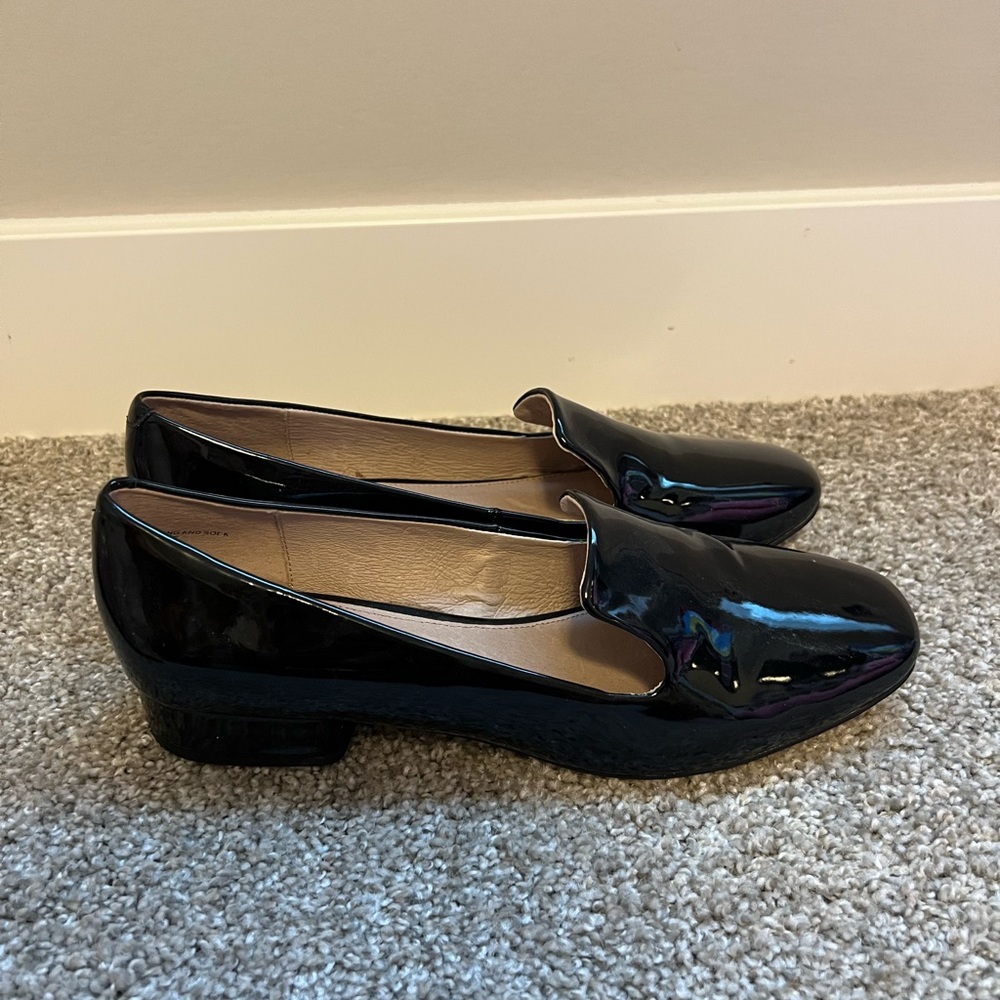 Black patent leather Steve Madden Loafers